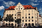 Wohn- u. Gesch&auml;ftshaus am Kapuzinerplatz