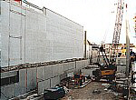 Baugrube; Kommunwand zum Bestandsgeb&auml;ude